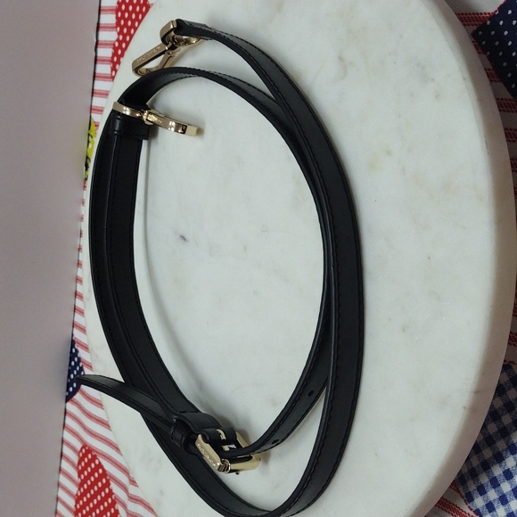 Michael Kors Blk Strap 5 Eyelets Adjustable 45\